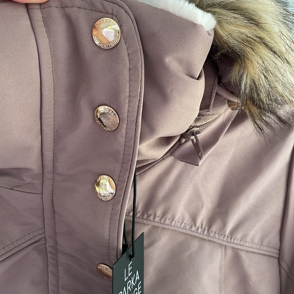 Beautiful thick coat - Picture 5 of 10